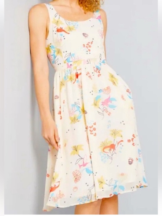 Modcloth Dresses & Skirts - Modcloth Cream Dinosaur Midi Dress NWT size 1x. Pockets!